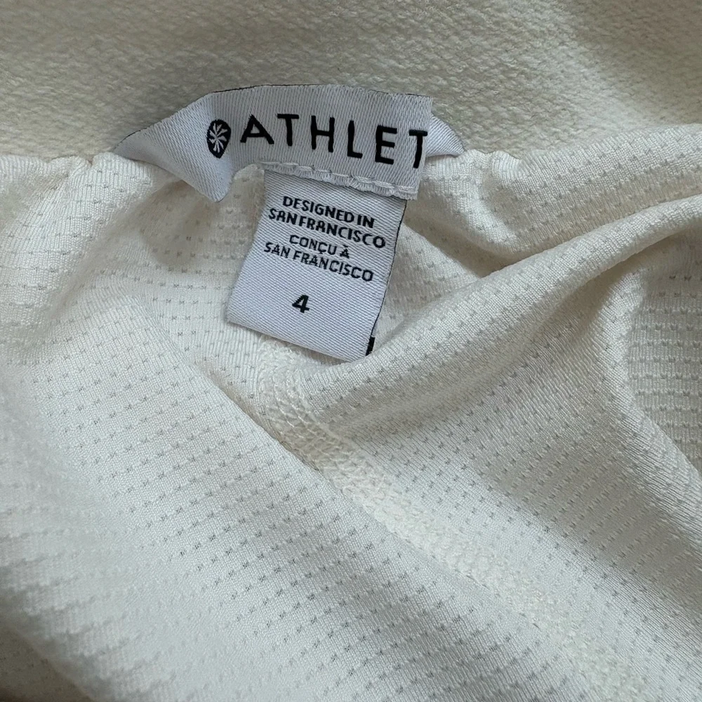 Athleta Vienna Cargo Skort in White - Size 4